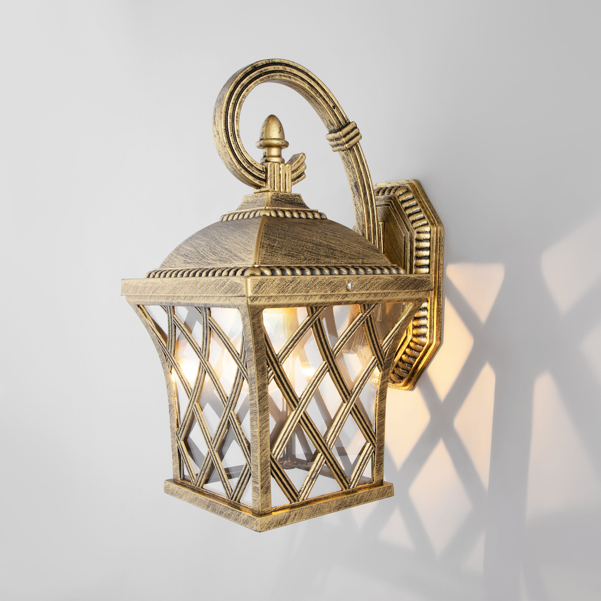 Уличный светильник Elektrostandard Cassiopeya D черное золото