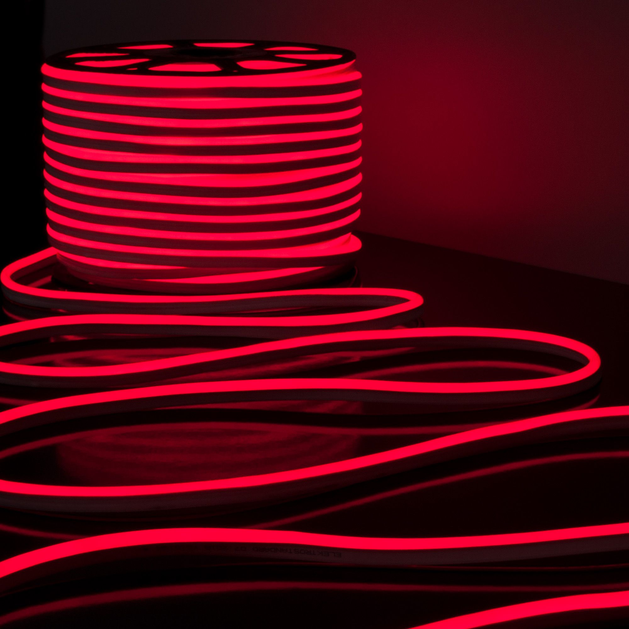 Уличный светильник Elektrostandard Гибкий неон 220V 9,6W 120Led 2835 IP67 односторонний красный, 50м