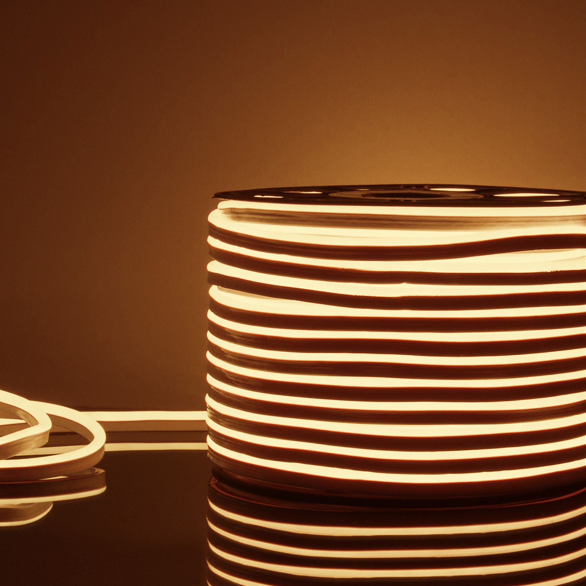 Уличный светильник Elektrostandard Гибкий неон 220V 9,6W 120Led 2835 IP67 односторонний теплый белый, 50 м