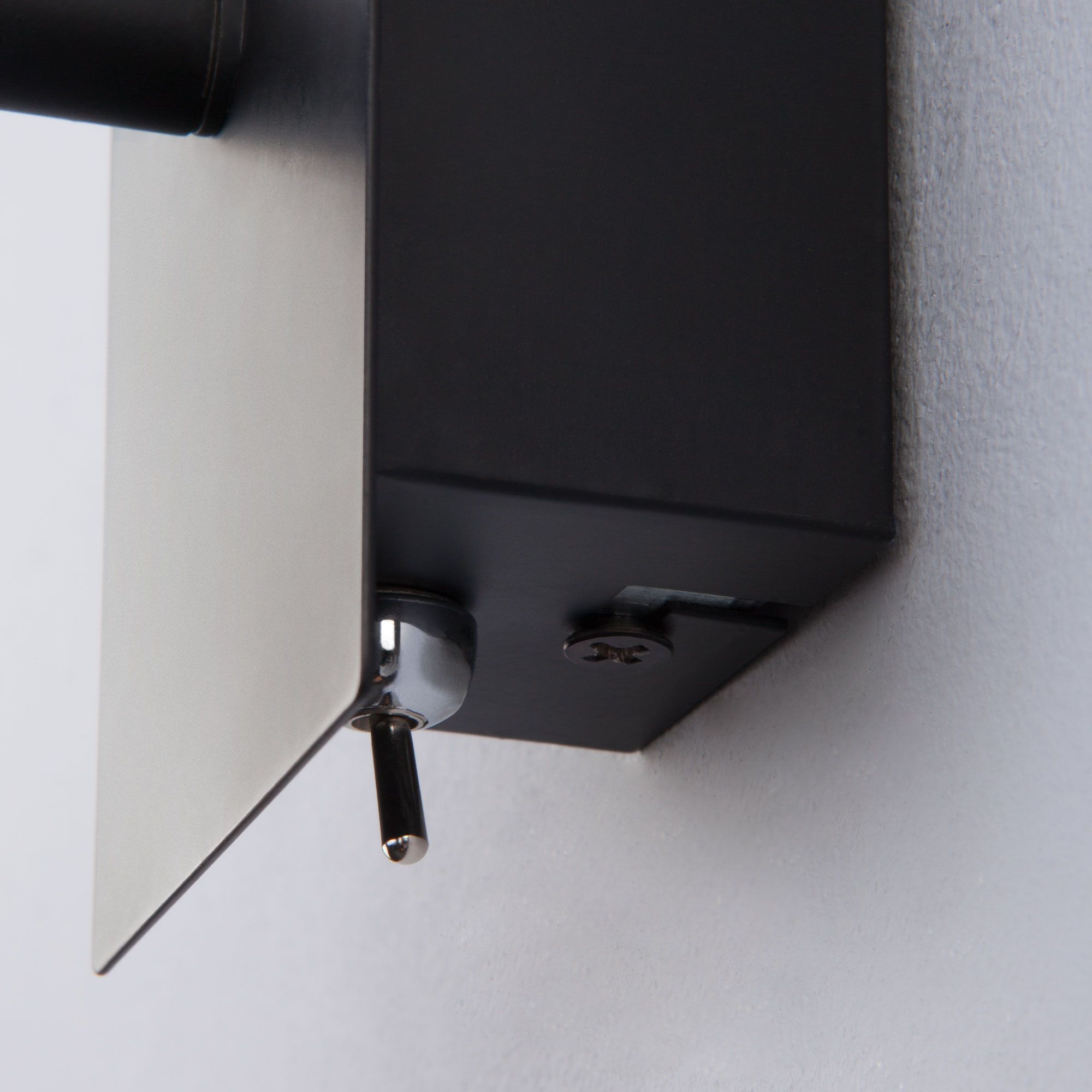 Eurosvet 20066/1 LED черный/золото