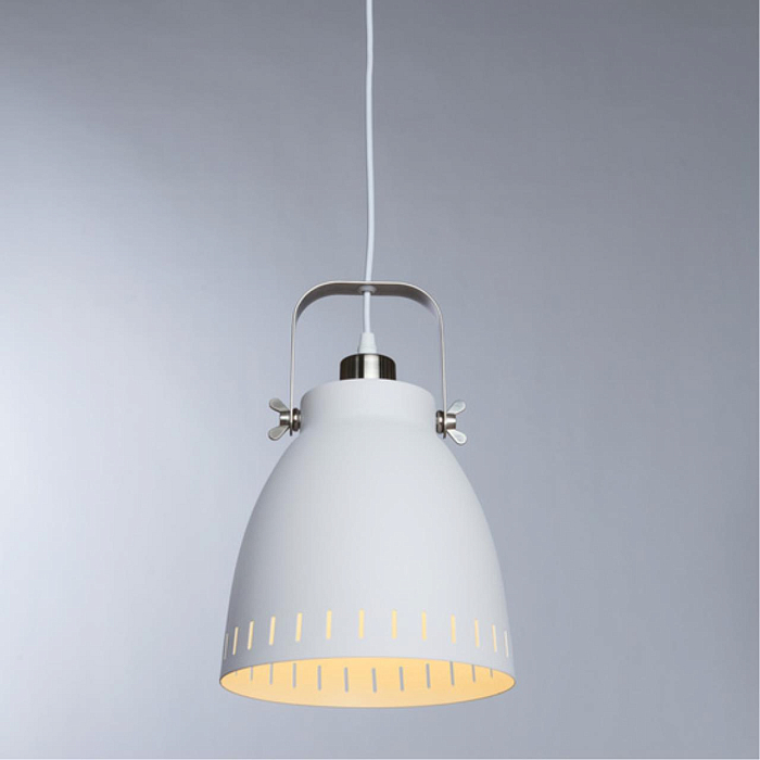Светильник одинарный ARTE LAMP A2214SP-1WH