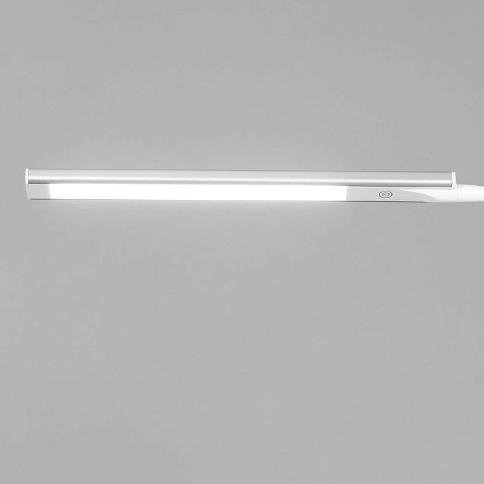 Настольная лампа для школьников  CL803090N