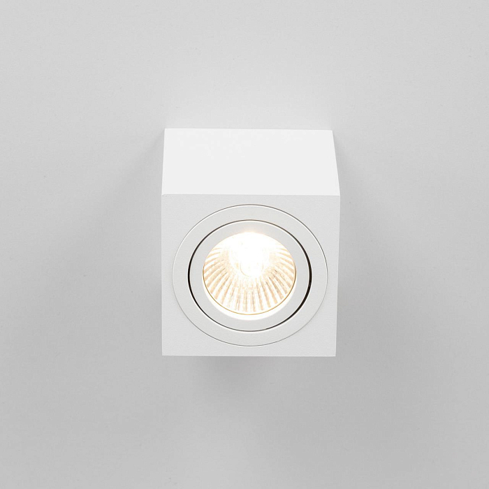 Светильник накладной  CL538211