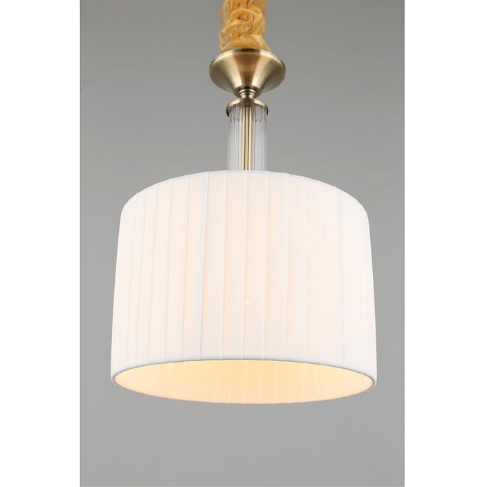 Светильник одинарный Omnilux OML-57606-01