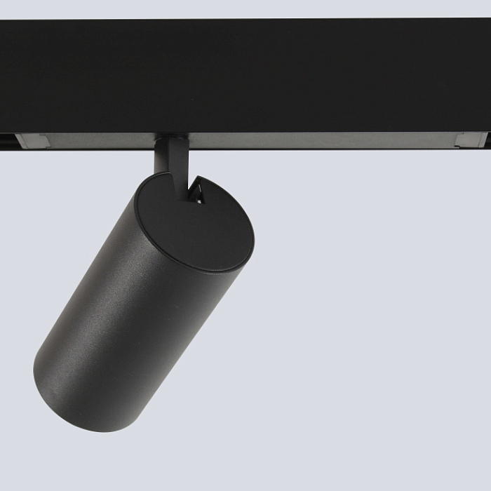 Crystal Lux CLT 0.35 003 18W BL 4000K