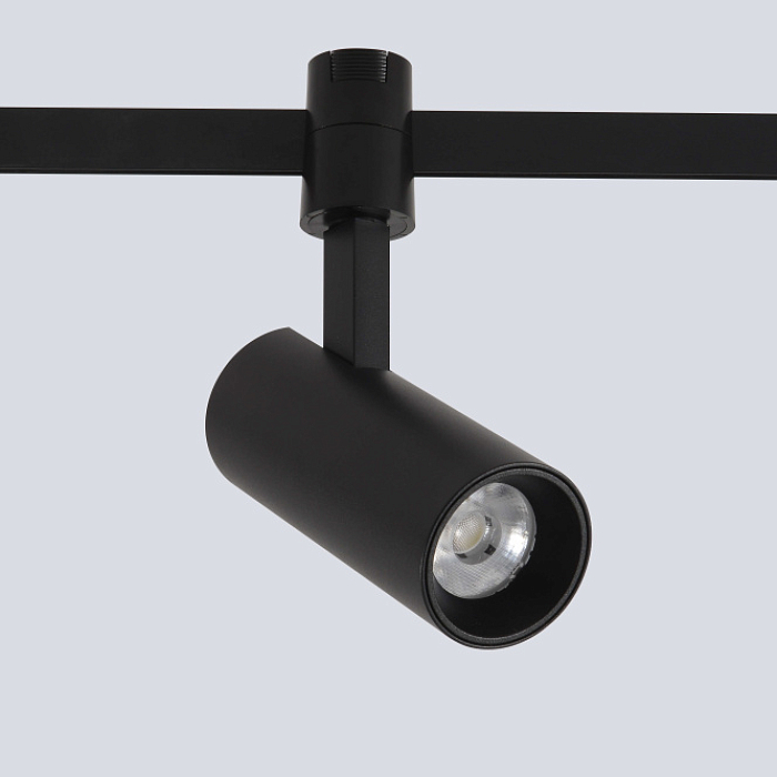 Crystal Lux CLT 0.37 003 9W BL SMART