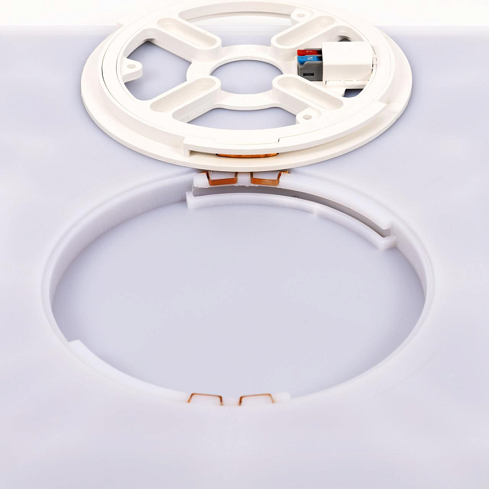 Светильник  CL748K400