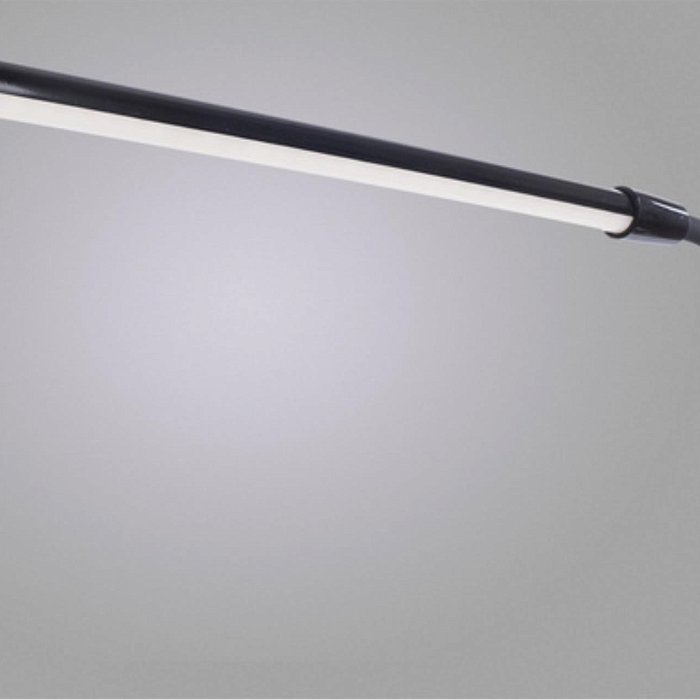 Настольная лампа для школьников ARTE LAMP A1106LT-1BK
