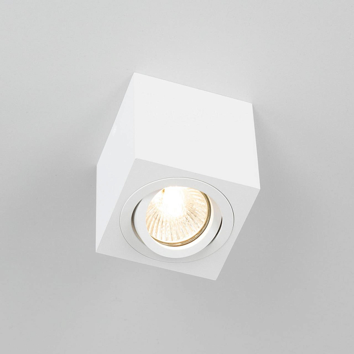 Светильник накладной  CL538211