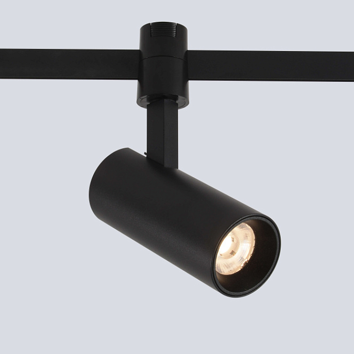 Crystal Lux CLT 0.37 003 9W BL SMART