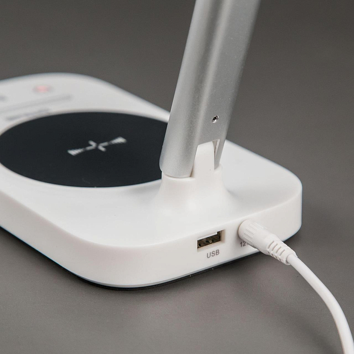 Настольная лампа для школьников  CL803051