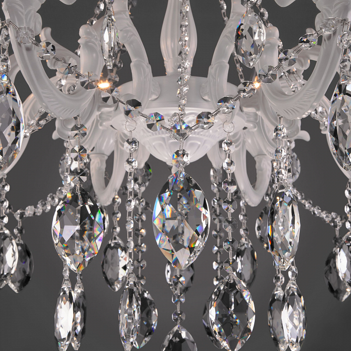 Люстра подвесная Eurosvet 10108/8 белый/прозрачный хрусталь Strotskis