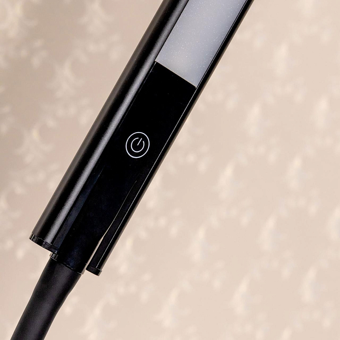 Настольная лампа для школьников  CL803091N