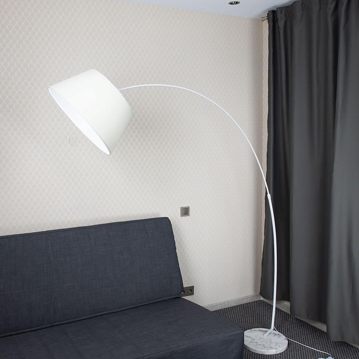 Торшер на 1 лампу  CL807010