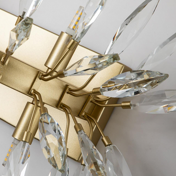 Светильник на 3 и более ламп Favourite 4058-6W