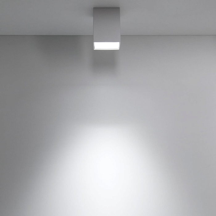 Светильник накладной  CL7440200