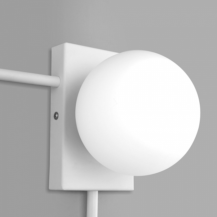 Светильник на 1 лампу Eurosvet 40034/1 белый