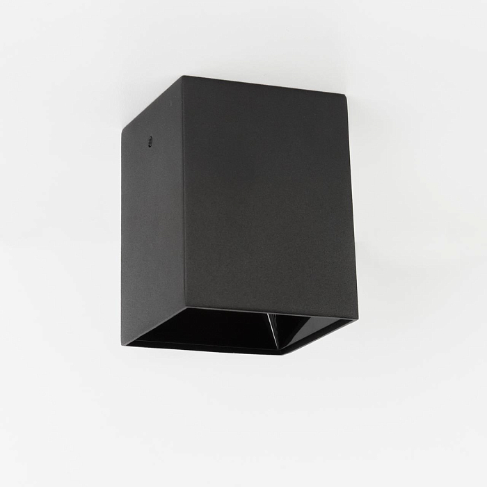 CL7440211 Старк Черный+Черный Св-к Потол. 12W*3500K Светильник накладной  CL7440211