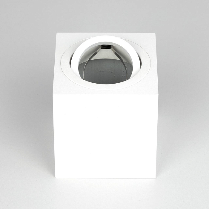 Светильник накладной  CL538211