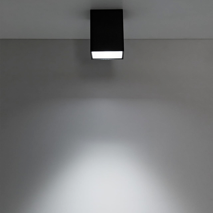 CL7440210 Старк Черный+Белый Св-к Потол. 12W*3500K Светильник накладной  CL7440210