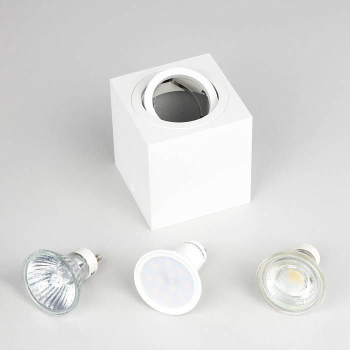 Светильник накладной  CL538211