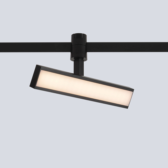 Crystal Lux CLT 0.37 001 10W BL SMART