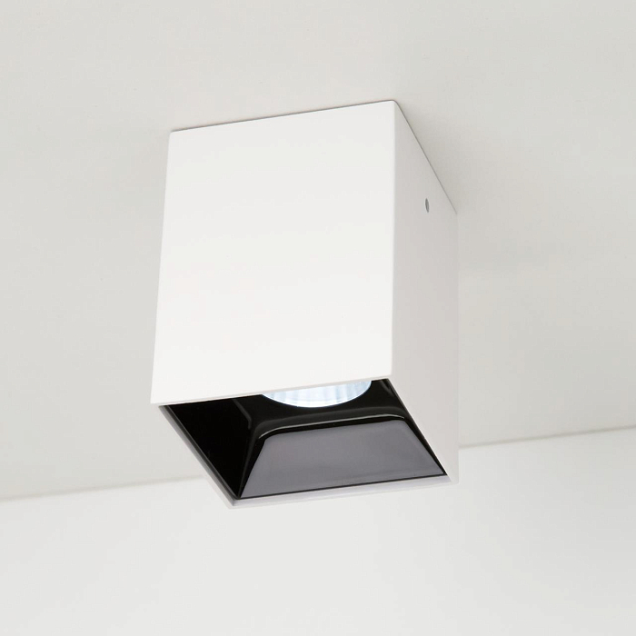 Светильник накладной  CL7440201