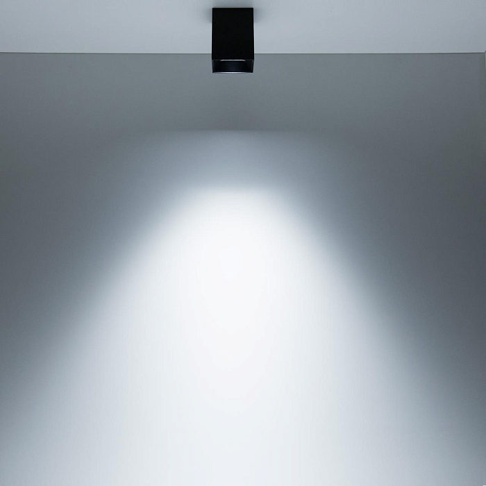 CL7440211 Старк Черный+Черный Св-к Потол. 12W*3500K Светильник накладной  CL7440211