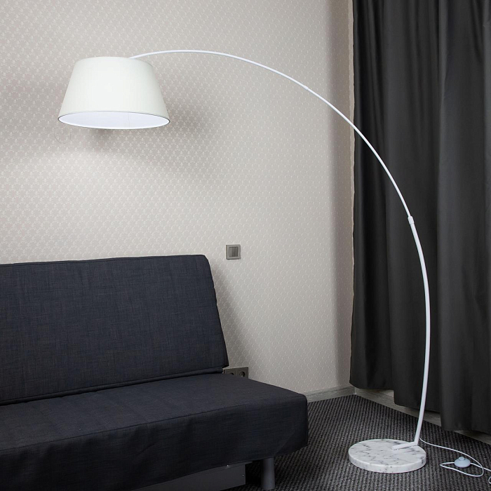 Торшер на 1 лампу  CL807010