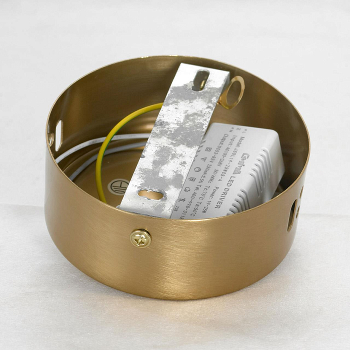 Светильник большой Lussole LSP-7025
