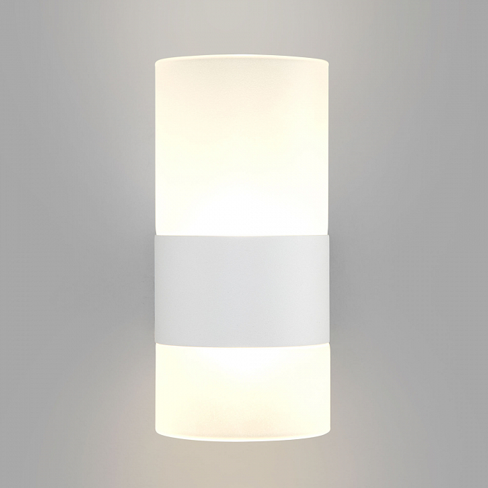 Светильник Eurosvet 40021/1 LED белый/матовый