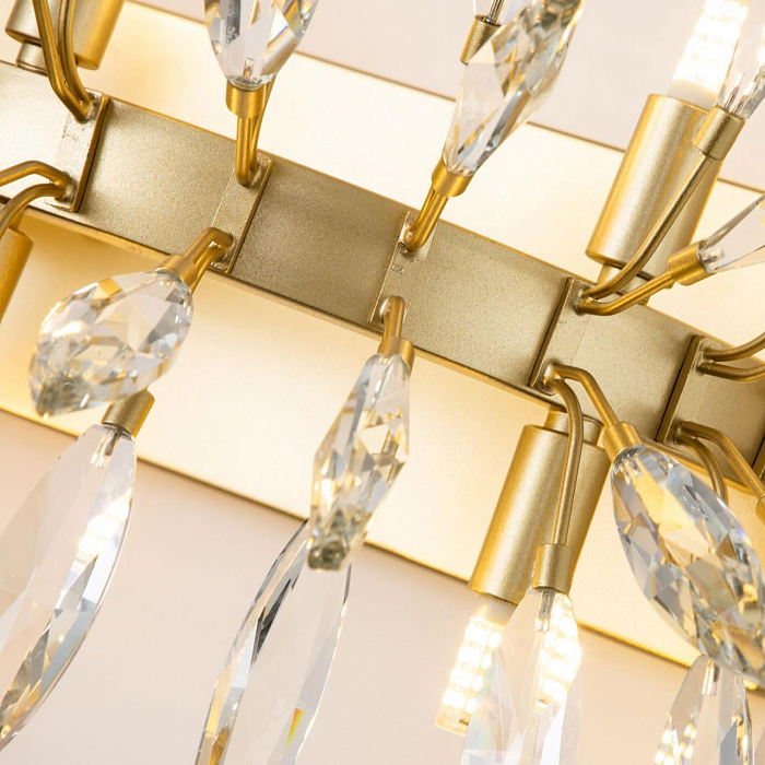 Светильник на 3 и более ламп Favourite 4058-6W